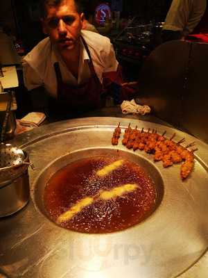 Sampiyon Kokorec Beyoglu