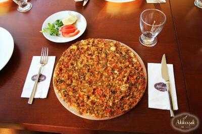 Akkaşık Fırınlı Kasap