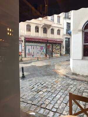 Mundo Novo Coffee & Patisserie