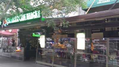 Robert's Plus Çınaraltı Cafe