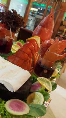 Sirena Pub Restaurant