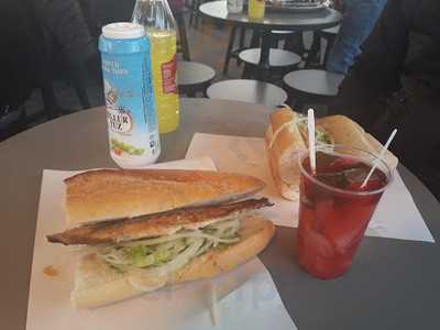 Meshur Eminonu Balikcisi