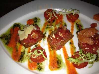 Et Cetera On The Bosphorus