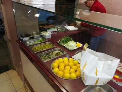 Elazigli Cigkofteci Ahmet Usta