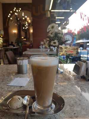 Gulsoy Cafe & Patisserie