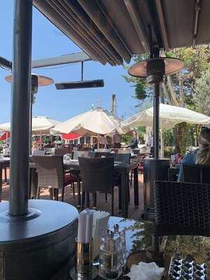 Divan Brasserie Kalamış