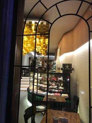 Darchin Sweets & Cakes