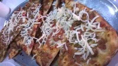 Karadeniz Pide Ve Kebap Salonu