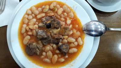 Öz Kervanlı Et Lokantası