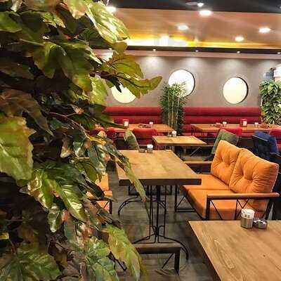 Loop Garden Cafe Restaurant