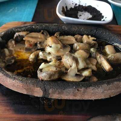 Klas Restaurant Cafe & Bar