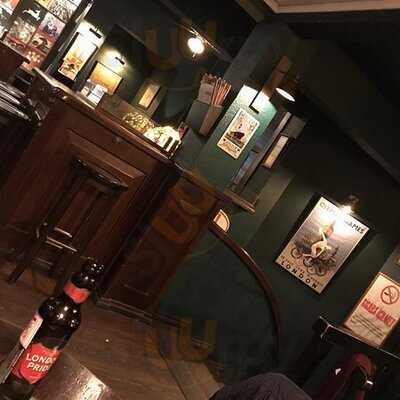 Zeplin Pub & Delicatessen