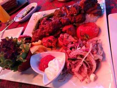 Duvares Cafe & Restaurant