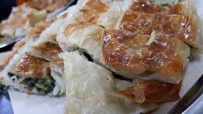 Kadikoy Merkez Borekcisi