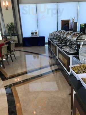 Belvedere Restaurant & Bar