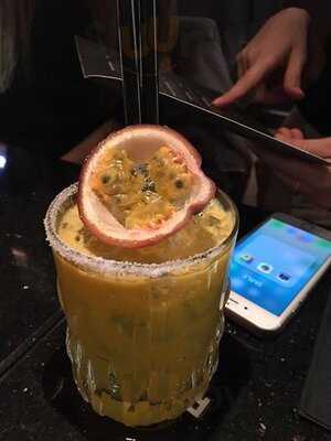 Porter Bar. B.q. & Craft Cocktails