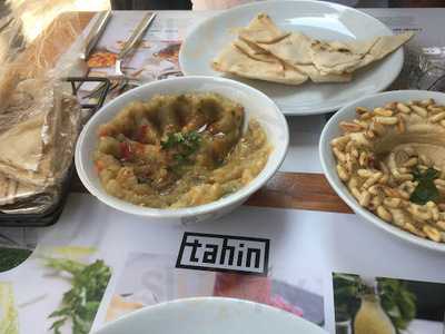 Tahin Moda