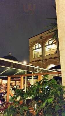 Elpare Cafe & Restaurant