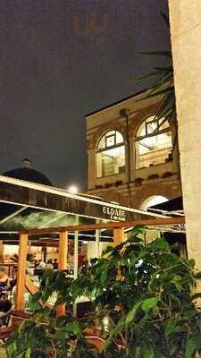 Elpare Cafe & Restaurant