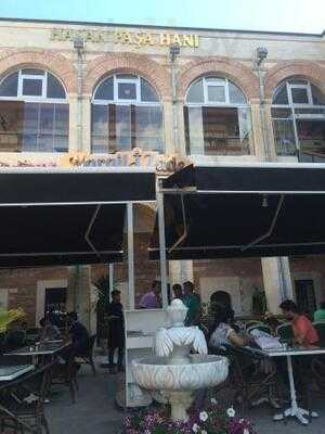 Elpare Cafe & Restaurant