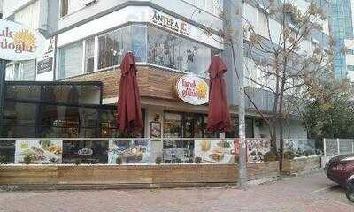 Faruk Güllüoğlu Lara