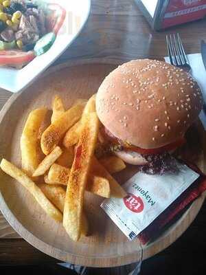 Vefakar Cafe & Bistro