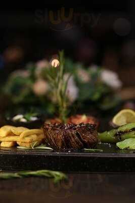 Huber Cafe & Restaurant