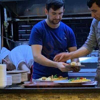 Seos Cafe & Restaurant