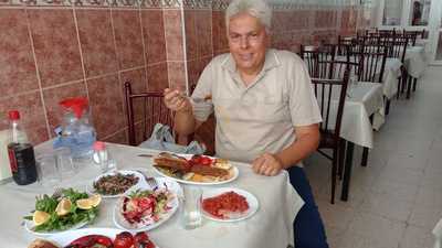 Asmaaltı Kebap Salonu