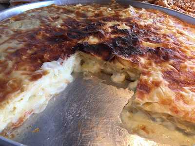 Tarihi Sarıyer Börekçisi