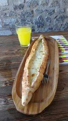 Tarihi Sarıyer Börekçisi