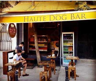 Haute Dog Bar