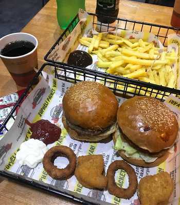 Packet Burger Bahçe