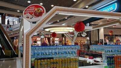 Meşhur Adıyaman Çiğ Köftecisi Ömer Usta