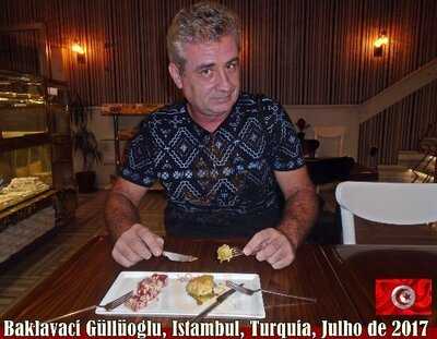 Baklavacı Güllüoğlu
