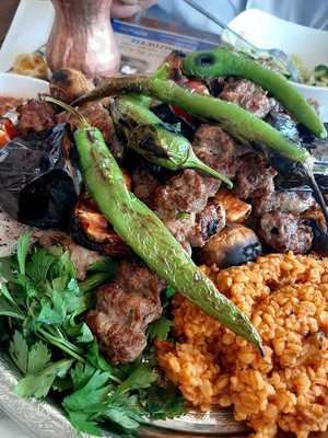 Mevlana Pide Ve Kebap Salonu