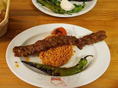 Kervan Karaköy Kebap Köfte Pide