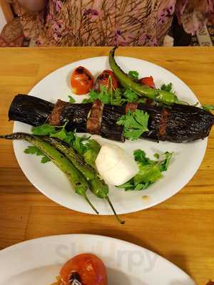 Kervan Karaköy Kebap Köfte Pide