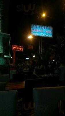 Urfali Hoca'nin Yeri