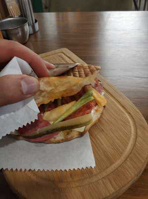 Barış Karadeniz Pide