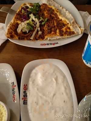 Bedir Şark Sofrası