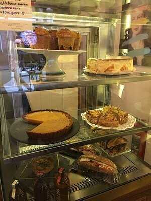 Habitude Artisan Patisserie & Cafe