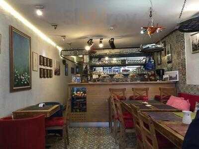 Galatalife Cafe & Restaurant