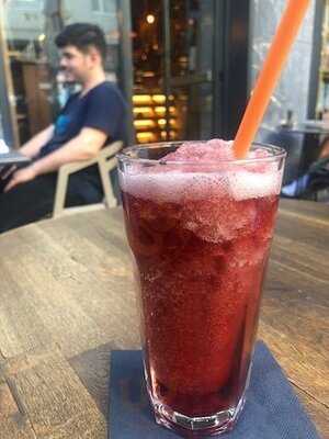 Minoa Bookstore & Cafe