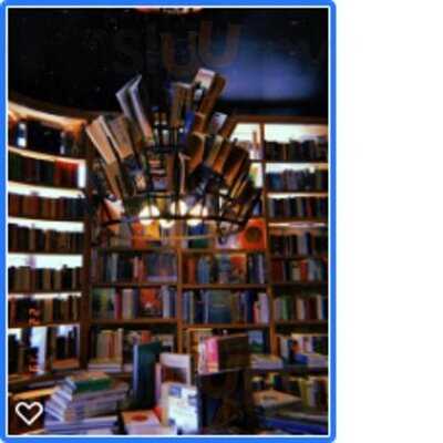 Minoa Bookstore & Cafe