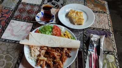 Neseli Kafe
