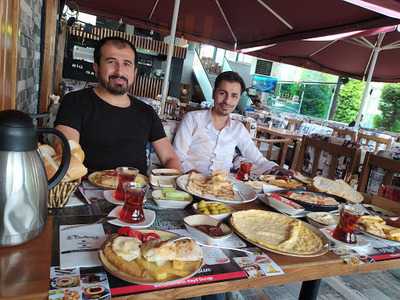 Big Garden Cafe & Bistro