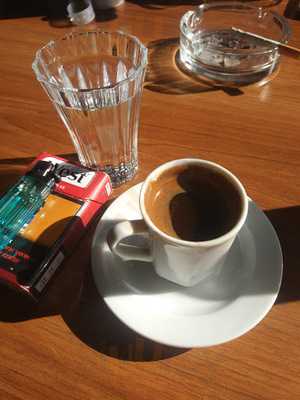 Kahve Deyiz Cafe