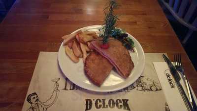 D'clock Pub Drink & Eatery