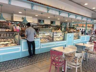 Alaçatı Muhallebicisi